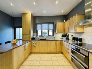 Photo 18- click for photo gallery